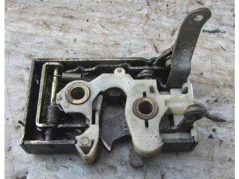 Замок двери передней правой Renault Magnum, 2007 г., OEM 5000937867, арт. 39640