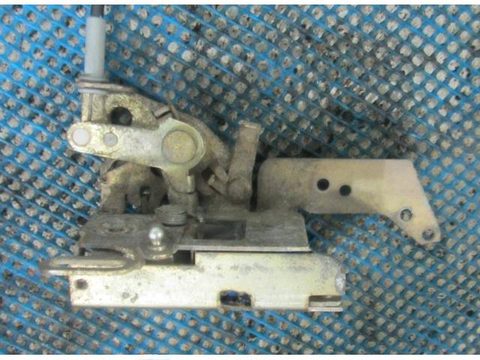 Замок двери передней правой Renault Magnum, 2010 г., OEM 7482280160, арт. 43485