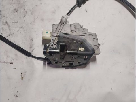 Замок двери передней правой Volkswagen Passat B6, 2007 г., арт. GD-25163453