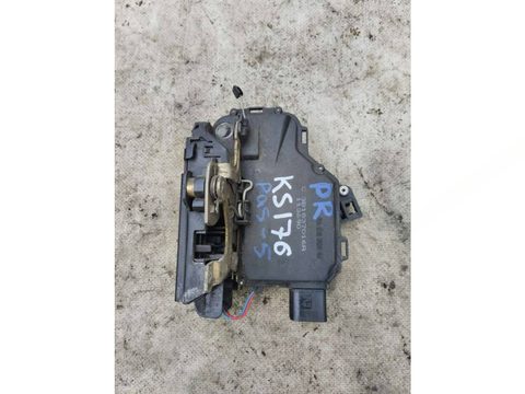 Замок двери передней правой Volkswagen Passat B5, 1998 г., арт. GD-63637989