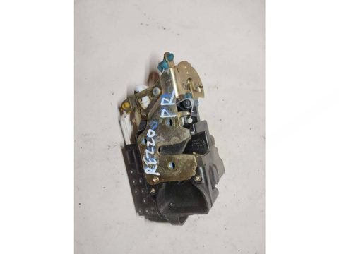 Замок двери передней правой Chevrolet Rezzo, 2005 г., арт. GD-67624650