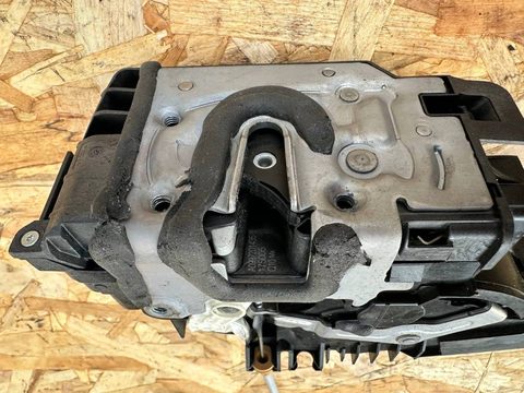 Замок двери передней правой Mercedes GL X166, 2015 г., OEM A0997201435, арт. LX3546024824, фото 7