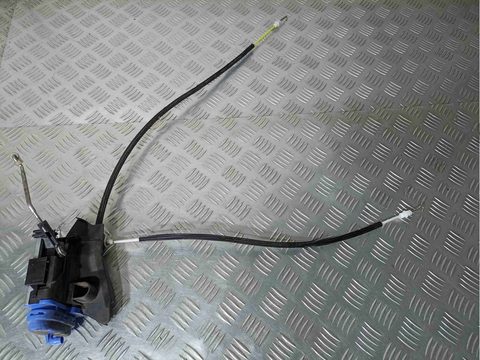 Замок двери задней левой Audi A4, 2000 г., OEM 4d0185a, арт. 014009