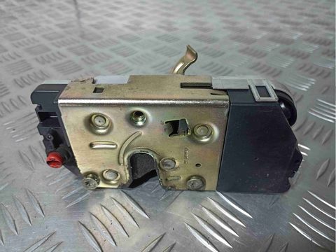 Замок двери задней левой Peugeot 307, 2004 г., арт. 024031