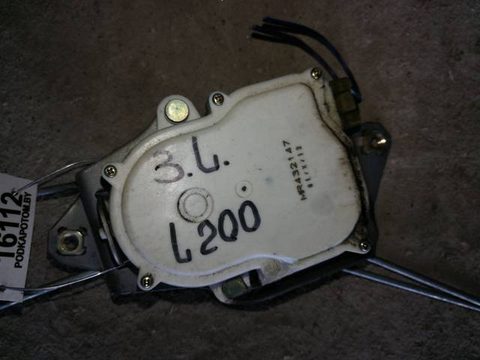 Замок двери задней левой Mitsubishi L200, 2000 г., арт. 16112