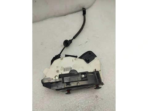 Замок двери задней левой Volkswagen Golf, 2015 г., OEM 5K4839015Q, арт. 29153