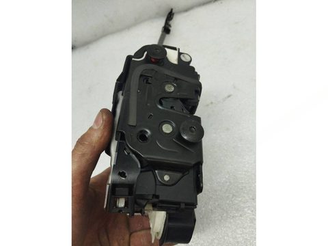 Замок двери задней левой Volkswagen Golf, 2015 г., OEM 5K4839015Q, арт. 29153, фото 3