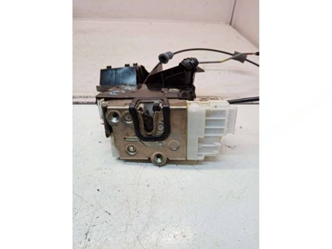 Замок двери задней левой Mercedes R, 2009 г., OEM 1697302135Q8, арт. 52615065