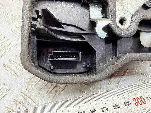 Замок двери задней левой BMW 1 F20/F21, 2013 г., OEM 7167069, арт. A52136_3
