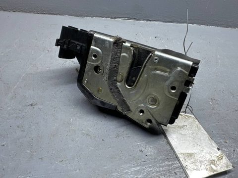 Замок двери задней левой BMW 3 E46, 2002 г., арт. B110876601