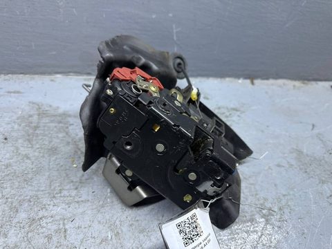Замок двери задней левой Audi A4 B6, 2003 г., OEM 8E0839015C, арт. B112143148