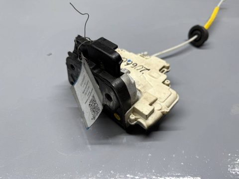 Замок двери задней левой Audi A4 B7, 2004 г., OEM 8E0839015AA, арт. B20666205