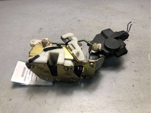 Замок двери задней левой Mitsubishi Galant, 1998 г., OEM 1015280070, арт. B36606585
