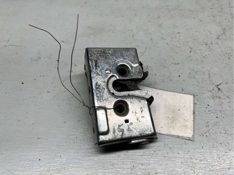 Замок двери задней левой Audi 80 B4, 1992 г., OEM 8A0839015A, арт. B42586244