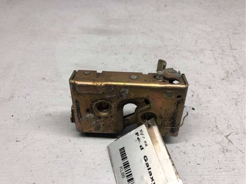 Замок двери задней левой Volkswagen Passat B4, 1995 г., OEM 3A0839015, арт. B42586888