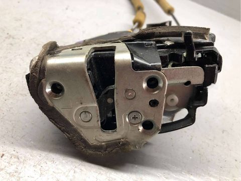 Замок двери задней левой Toyota Camry XV50, 2014 г., OEM 6906006100, арт. B64780564, фото 4