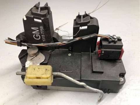 Замок двери задней левой Opel Vectra C, 2004 г., OEM 13157758, арт. B65593569