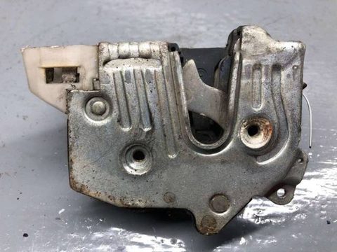 Замок двери задней левой Mercedes E W124, 1987 г., OEM A1247300535, арт. B71068723, фото 3