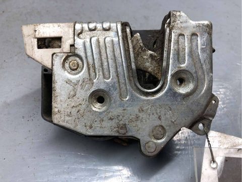 Замок двери задней левой Mercedes E W124, 1992 г., OEM A1247300535, арт. B75379256, фото 2