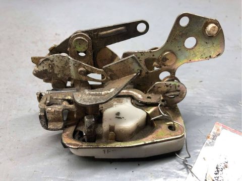 Замок двери задней левой Kia Sportage, 1997 г., OEM 0K01973310D, арт. B75379826