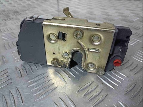 Замок двери задней правой Peugeot 307, 2004 г., арт. 024043