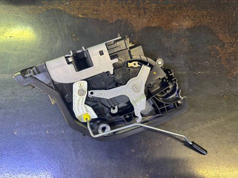 Замок двери задней правой Mini Clubman, 2017 г., OEM 1817032, арт. 10094