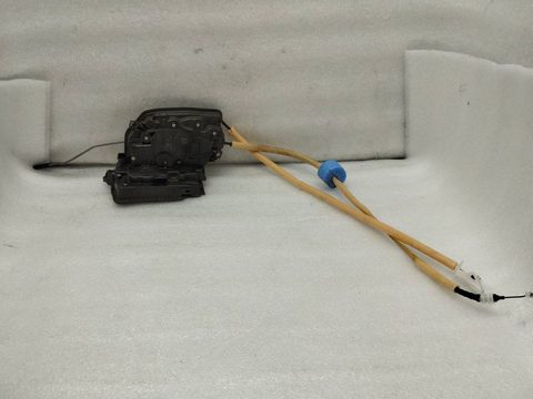 Замок двери задней правой BMW 5 G30/G31, 2018 г., OEM 18283810, арт. 24604