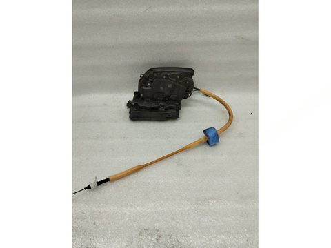 Замок двери задней правой BMW 5 G30/G31, 2018 г., OEM 18283810, арт. 25392
