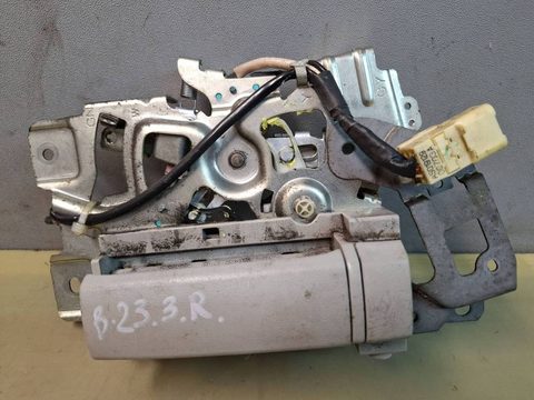 Замок двери задней правой Toyota Sienna, 2011 г., арт. 317808