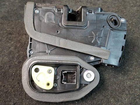 Замок двери задней правой Chevrolet Equinox, 2018 г., OEM 13598385, арт. 329960, фото 3