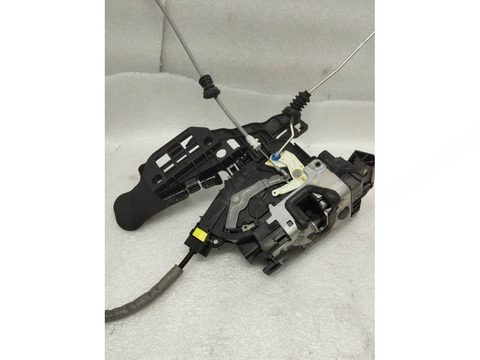Замок двери задней правой Mercedes GLE Coupe C292, 2017 г., OEM A0997304200, арт. 33421