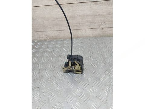 Замок двери задней правой Renault Scenic, 2001 г., арт. 88301034
