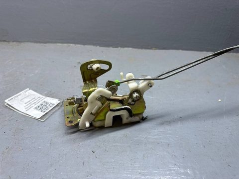 Замок двери задней правой Mitsubishi Montero Sport, 2001 г., OEM MR313410, арт. B109865485