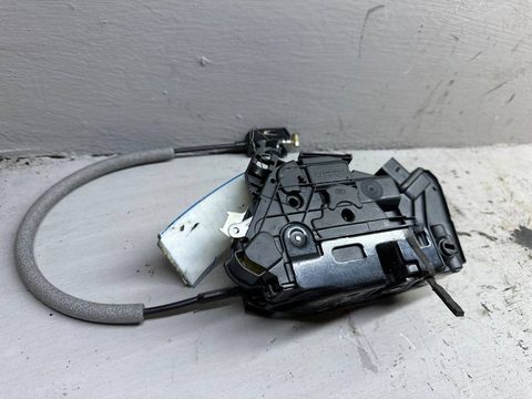 Замок двери задней правой Volkswagen Tiguan, 2012 г., OEM 5N0839016G, арт. B114020415