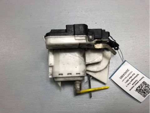 Замок двери задней правой Volkswagen Polo, 2001 г., арт. B30404985