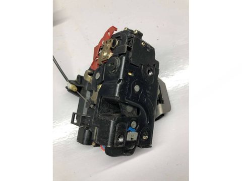 Замок двери задней правой Audi A4 B6, 2003 г., OEM 8E0839016C, арт. B315148