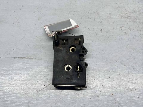 Замок двери задней правой Audi 80 B3, 1989 г., OEM 893839016C, арт. B41162160, фото 2