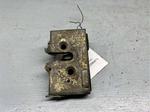 Замок двери задней правой Audi 80 B3, 1988 г., OEM 893839016A, арт. B42586813