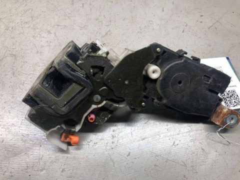Замок двери задней правой Subaru Forester SF, 1999 г., OEM 63318FC000, арт. B47779613, фото 2