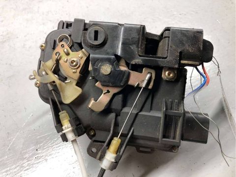 Замок двери задней правой Audi A6 C5 (S6,RS6), 2000 г., OEM 4B0839016G, арт. B67589766, фото 3