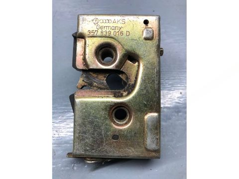 Замок двери задней правой Volkswagen Passat B4, 1994 г., OEM 357839016D, арт. B72062595