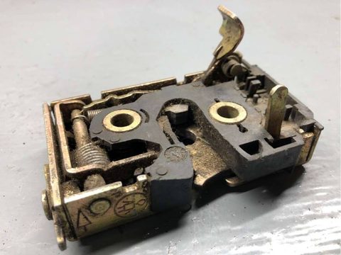 Замок двери задней правой Volkswagen Passat B4, 1994 г., OEM 357839016D, арт. B72062595, фото 2
