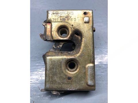 Замок двери задней правой Volkswagen Passat B4, 1994 г., OEM 357839016D, арт. B72062621