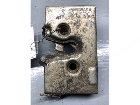 Замок двери задней правой Volkswagen Golf, 1988 г., OEM 193839016C, арт. B72062698