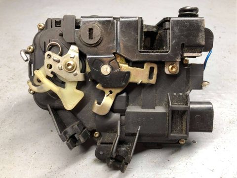Замок двери задней правой Audi A6 C5 (S6,RS6), 2004 г., OEM 4B0839016G, арт. B75360236, фото 3