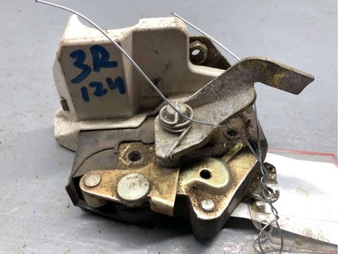 Замок двери задней правой Mercedes E W124, 1992 г., OEM A1247300635, арт. B75379273