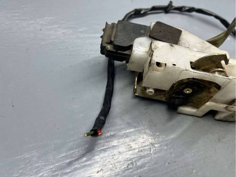Замок двери задней правой Mazda 323 BA, 1996 г., OEM B01A72310M, арт. B75379927, фото 3