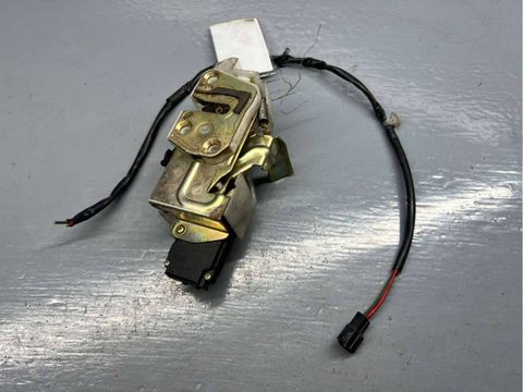Замок двери задней правой Mazda 323 BA, 1996 г., OEM B01A72310M, арт. B75379927, фото 5