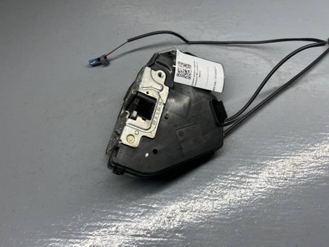 Замок двери задней правой Mercedes C W203, 2005 г., OEM A2037300235, арт. B87089411, фото 3