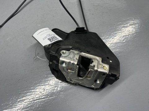 Замок двери задней правой Mercedes C W203, 2005 г., OEM A2037300235, арт. B87089411, фото 4